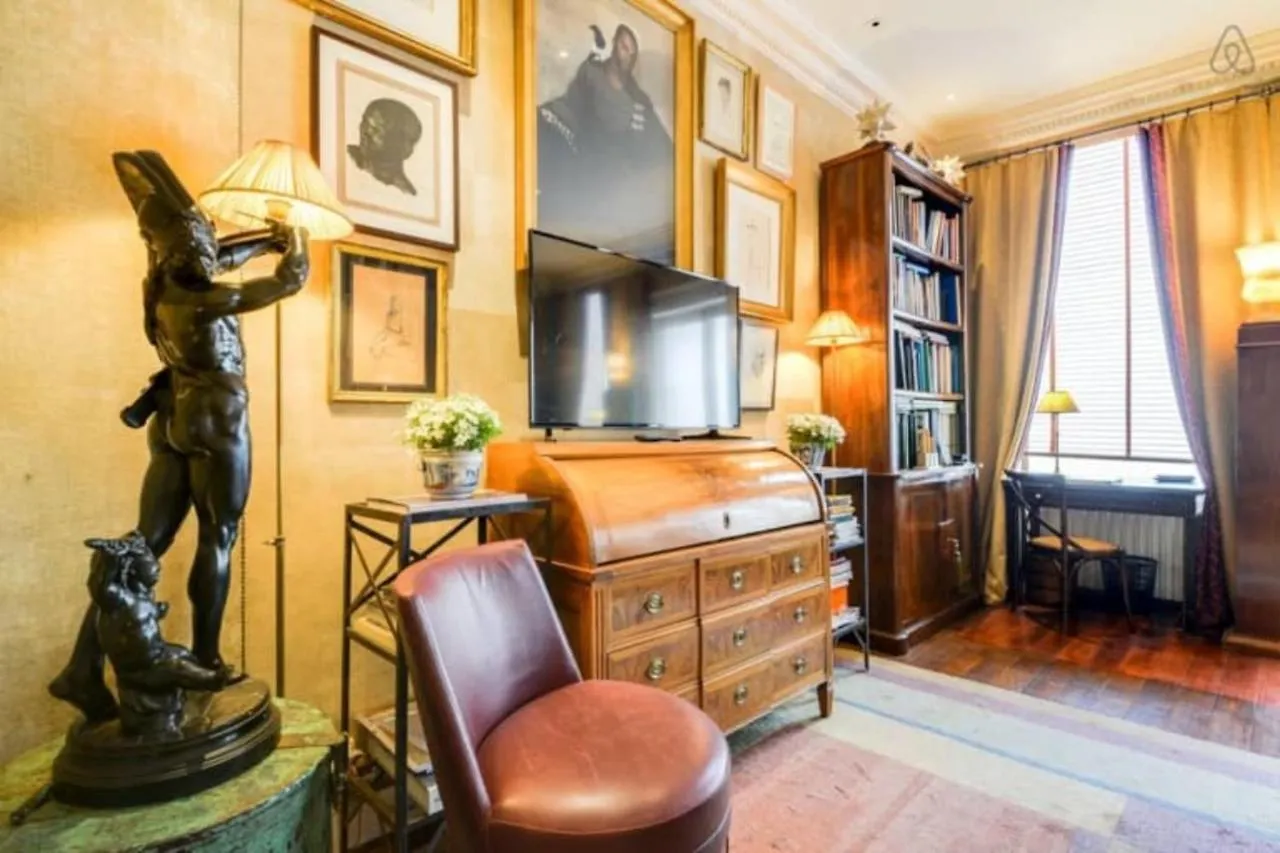 Appartement Guestready - Classic Parisian Home In Marais France