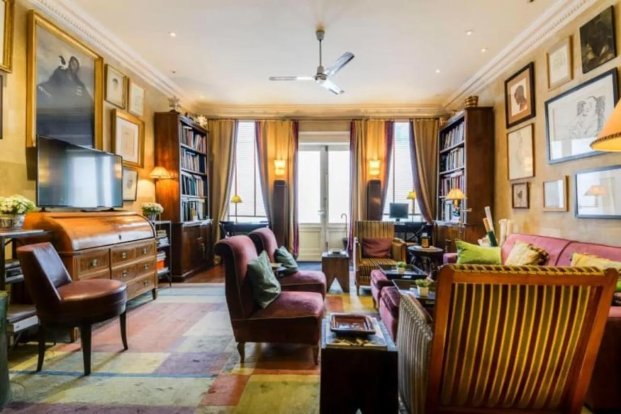 Guestready - Classic Parisian Home In Marais contacts